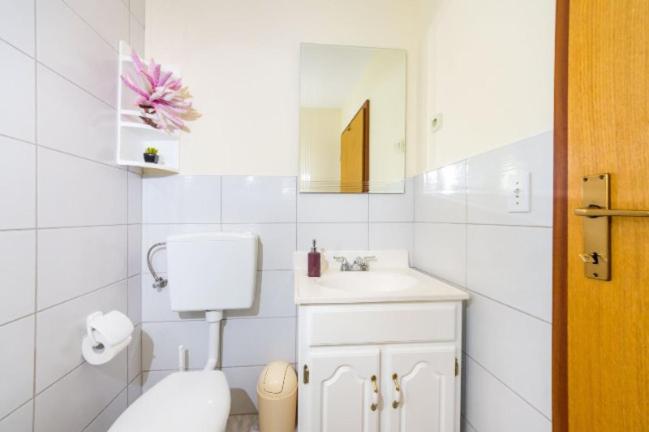 Apartments Elvir นิน ภายนอก รูปภาพ