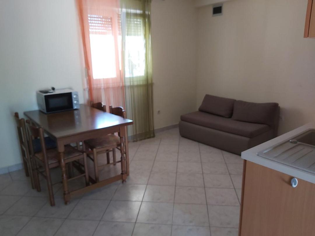 Apartments Elvir นิน ภายนอก รูปภาพ