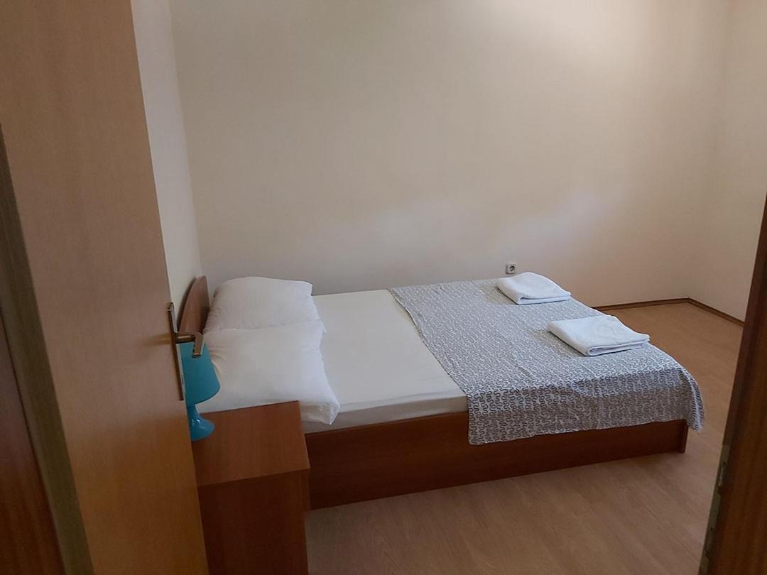 Apartments Elvir นิน ภายนอก รูปภาพ